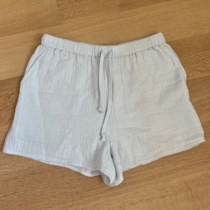 Aritzia Sail Shorts - size S
